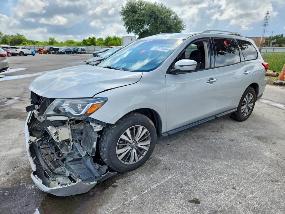 2020 NISSAN Pathfinder