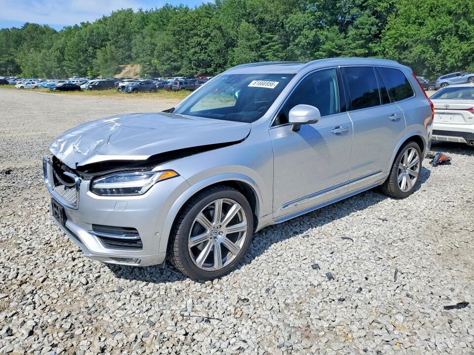 2017 VOLVO XC90