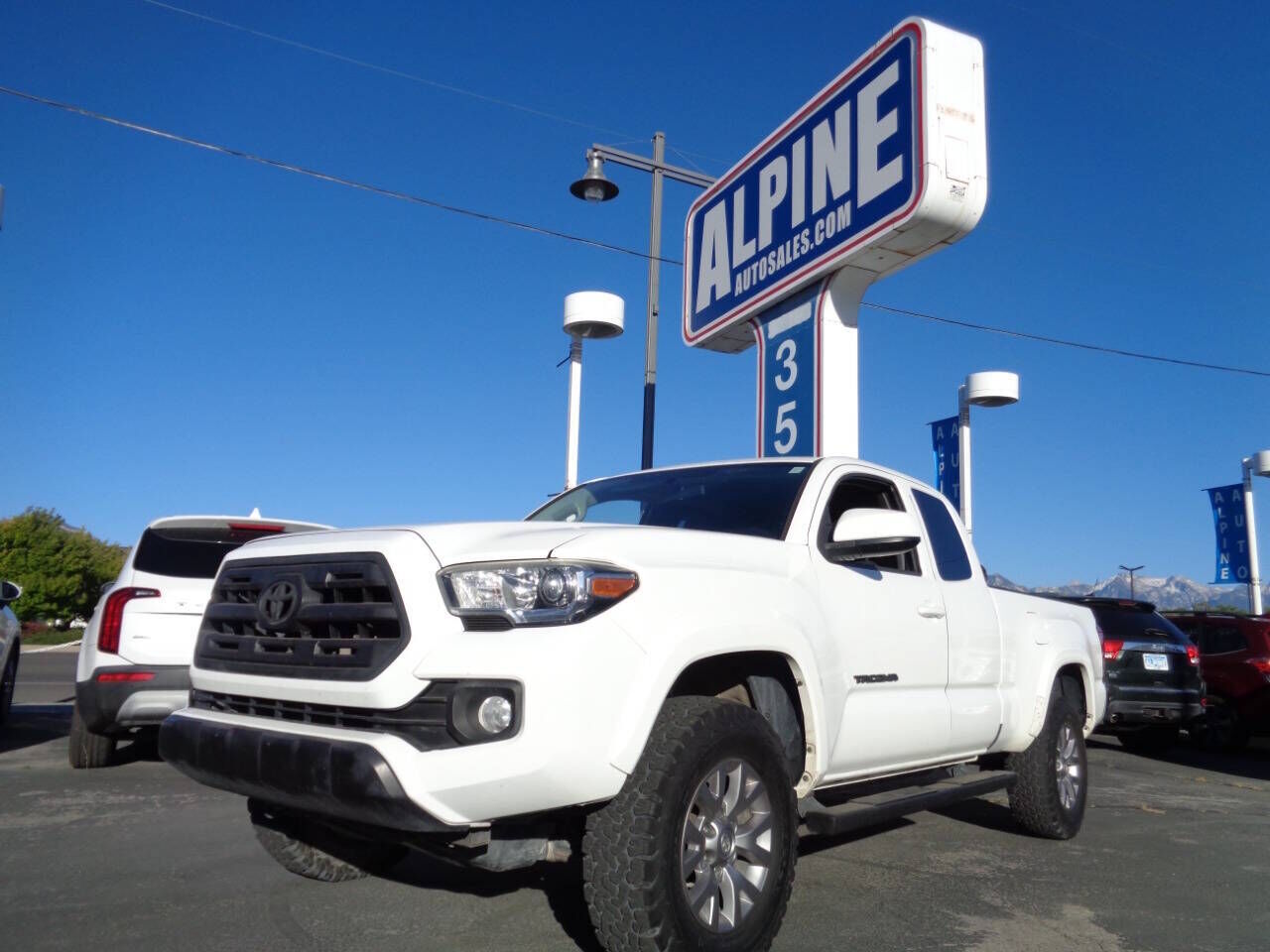 2017 TOYOTA Tacoma