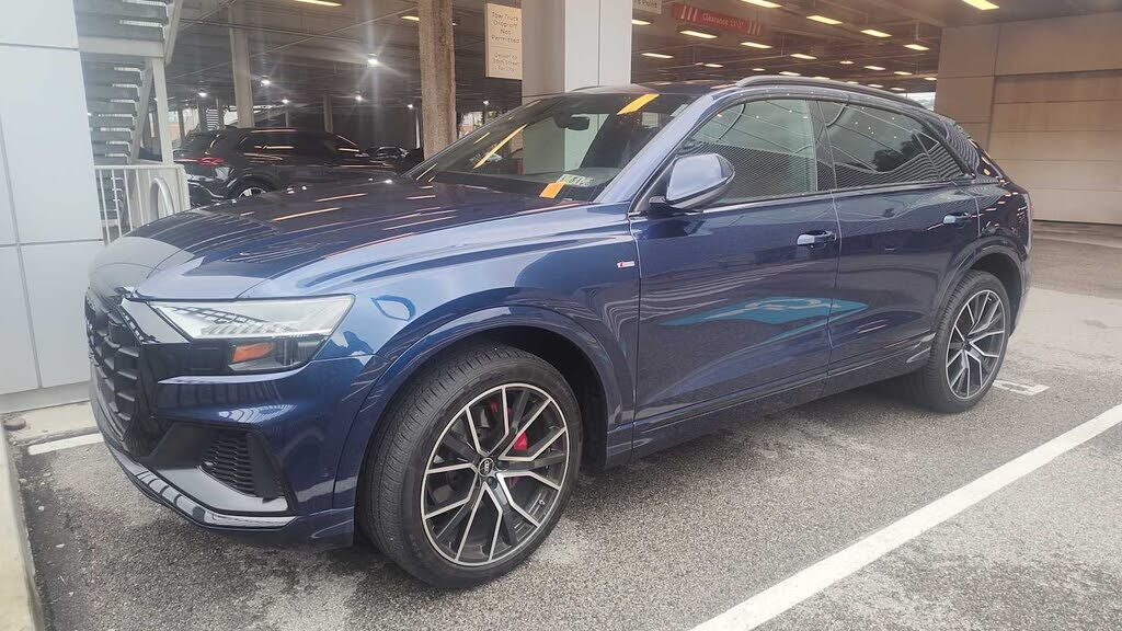 2023 AUDI Q8