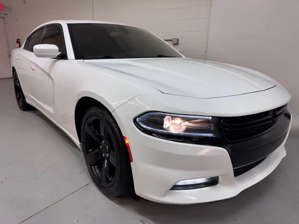 2017 DODGE Charger