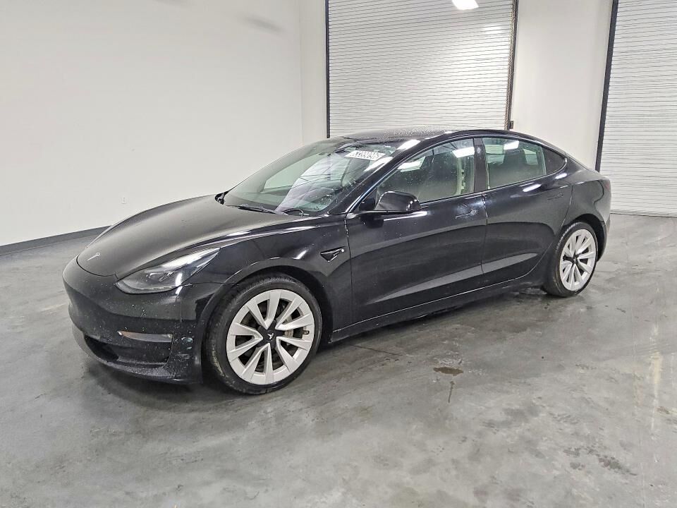 2022 TESLA Model 3