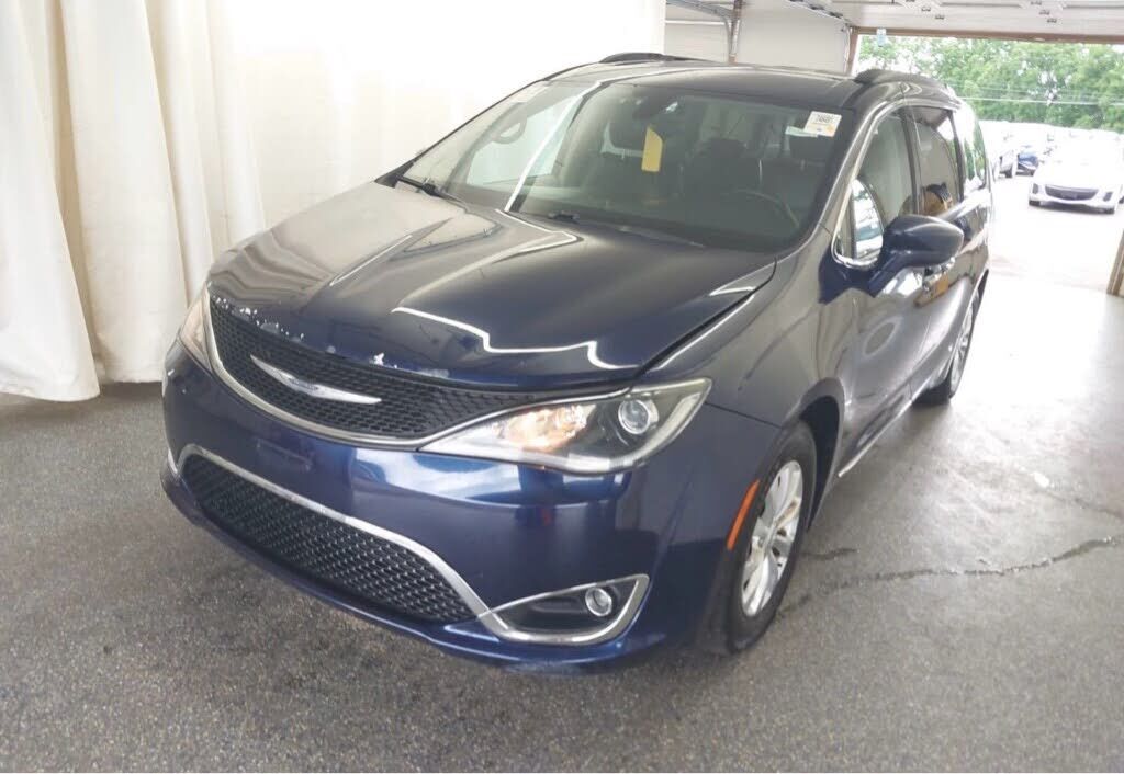 2017 CHRYSLER Pacifica