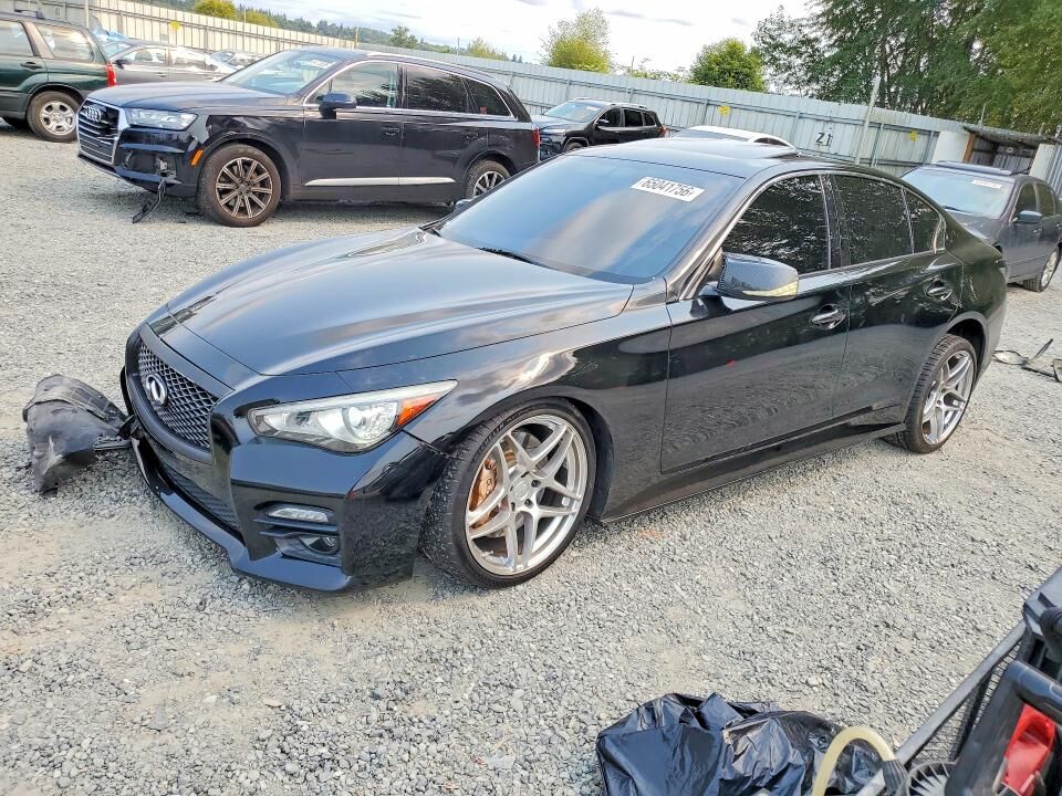 2015 INFINITI Q50