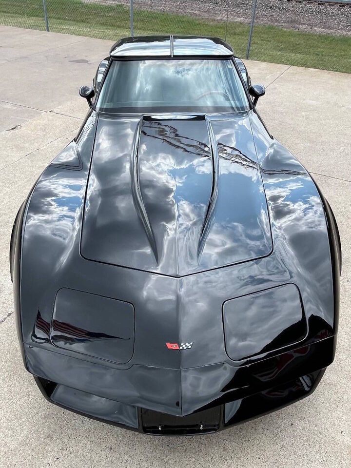 1982 CHEVROLET Corvette
