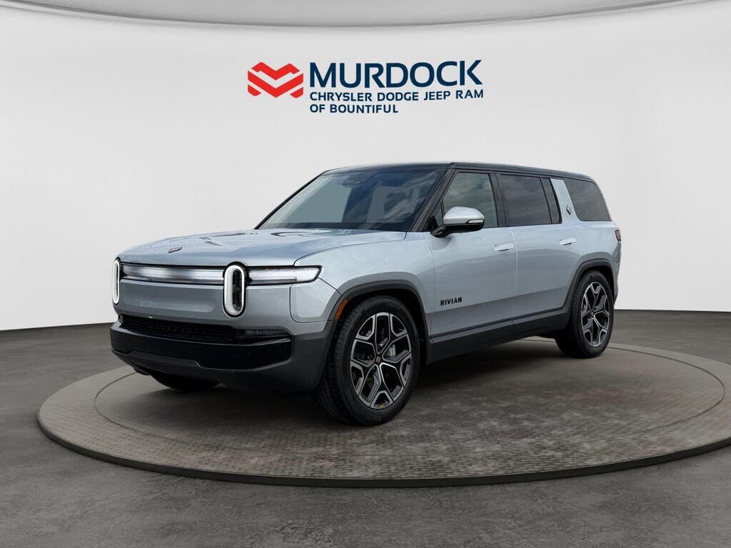 2025 RIVIAN R1S