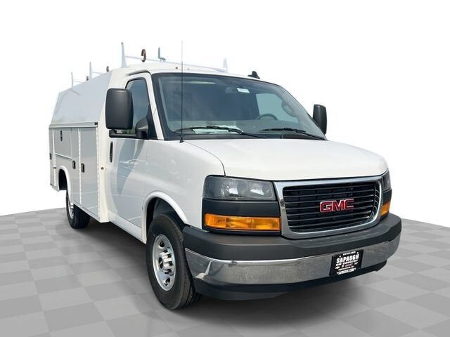 2025 GMC Savana