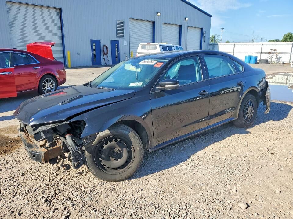 2014 VOLKSWAGEN Passat
