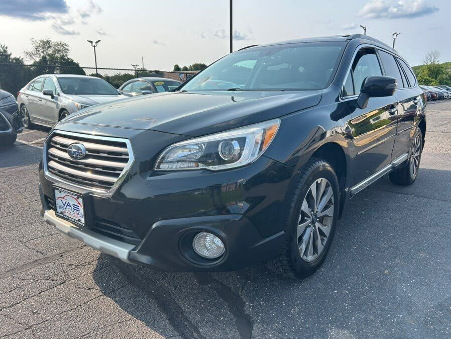 2017 SUBARU Outback