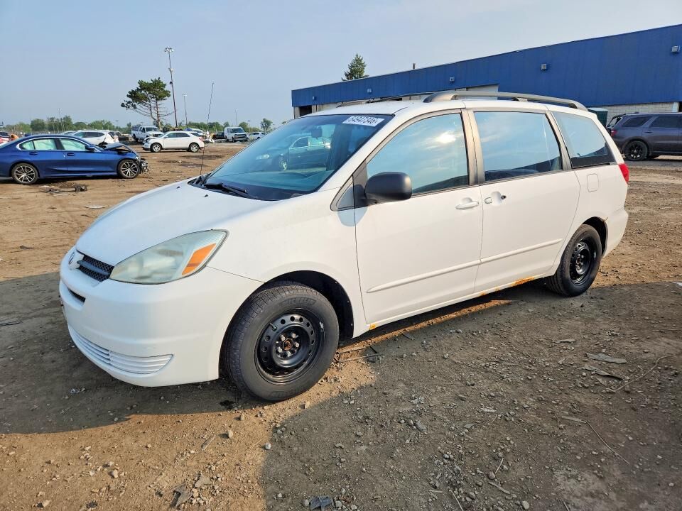 2004 TOYOTA Sienna