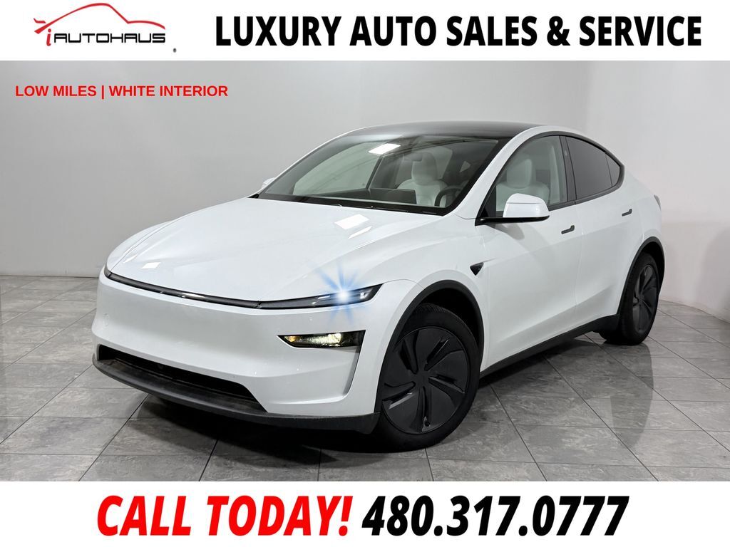 2026 TESLA Model Y