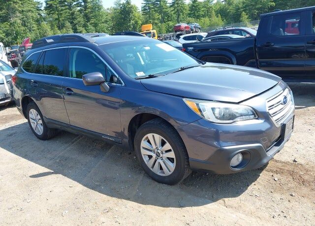 2015 SUBARU Outback