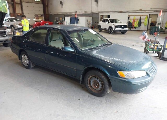 1998 TOYOTA Camry