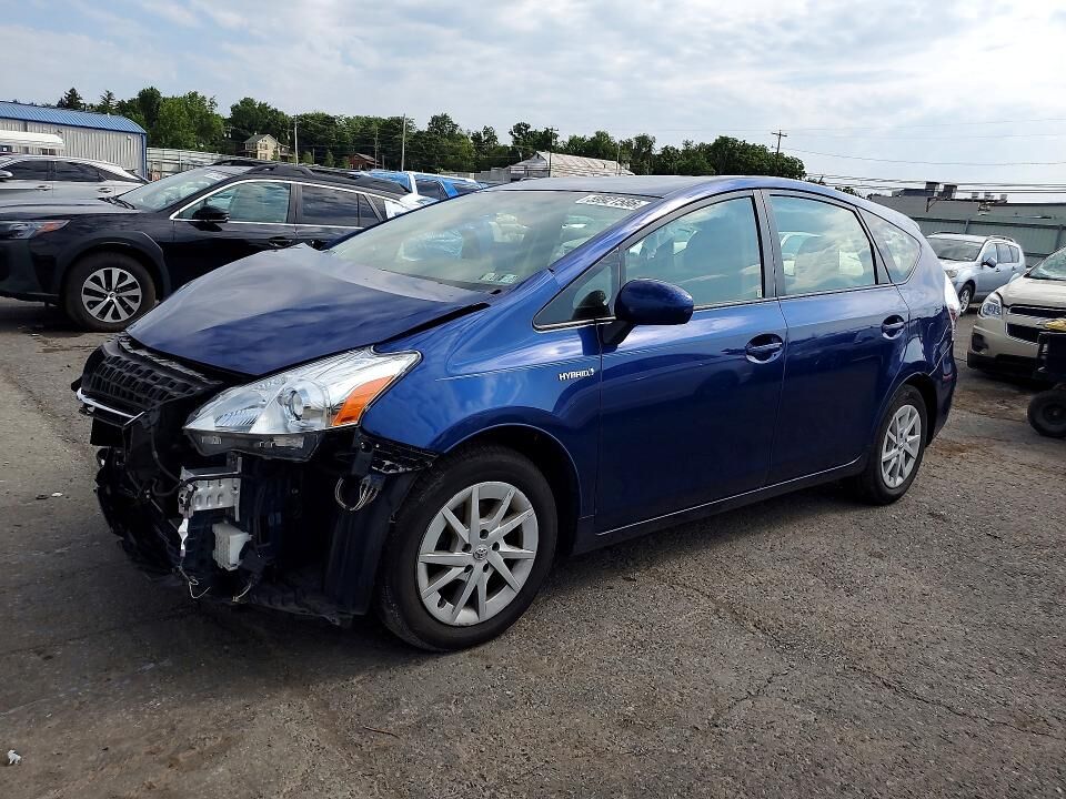 2014 TOYOTA Prius