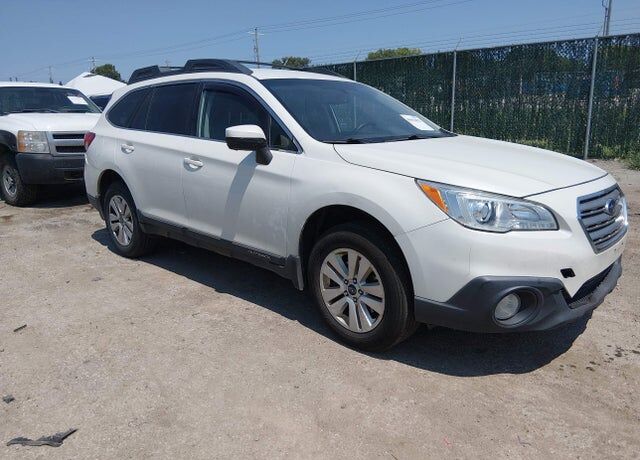 2015 SUBARU Outback