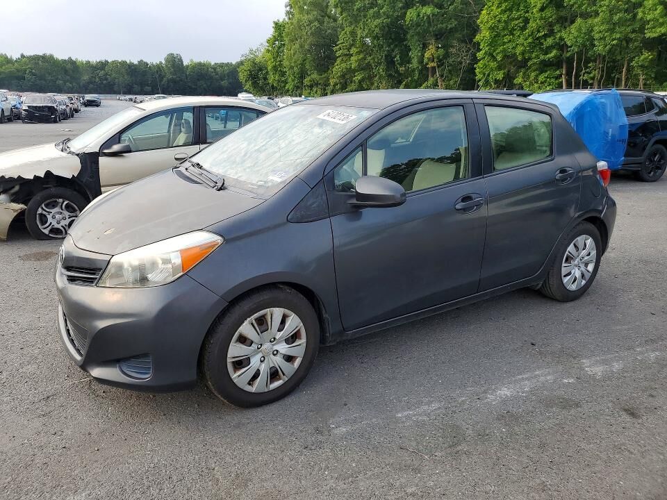 2014 TOYOTA Yaris