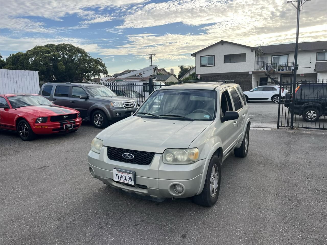 2005 FORD Escape