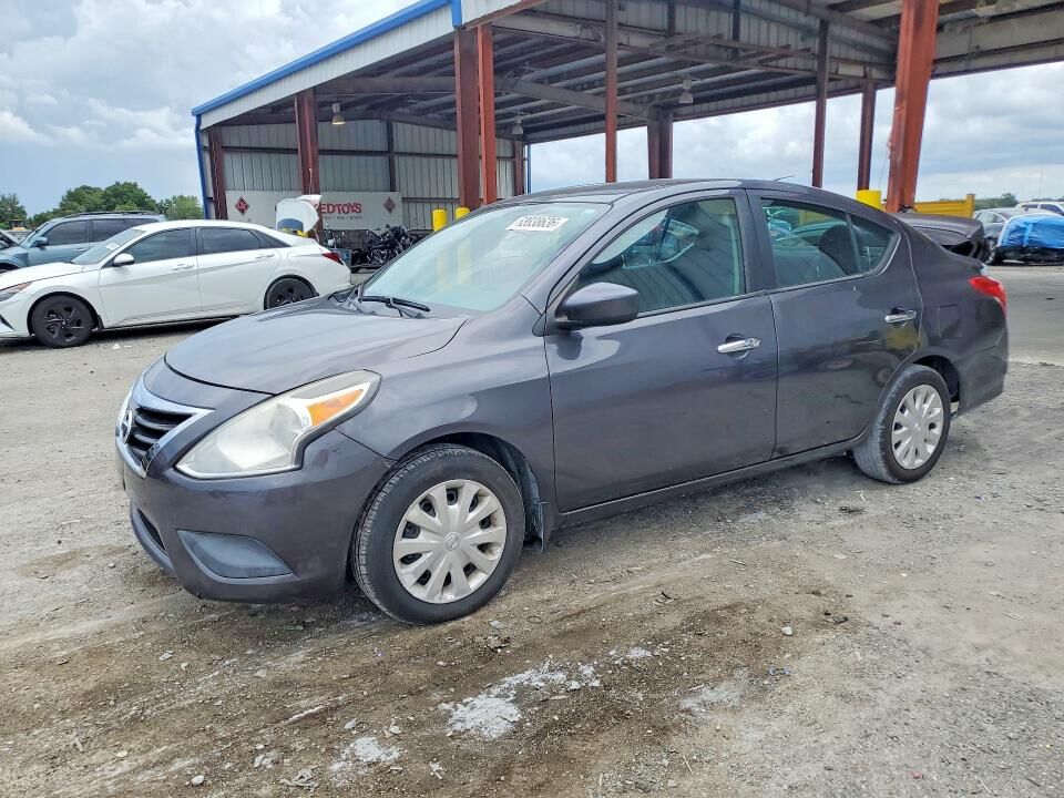 2015 NISSAN Versa