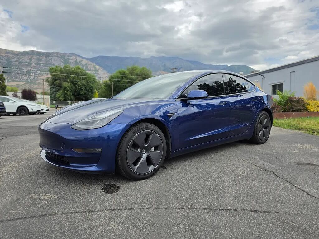 2021 TESLA Model 3