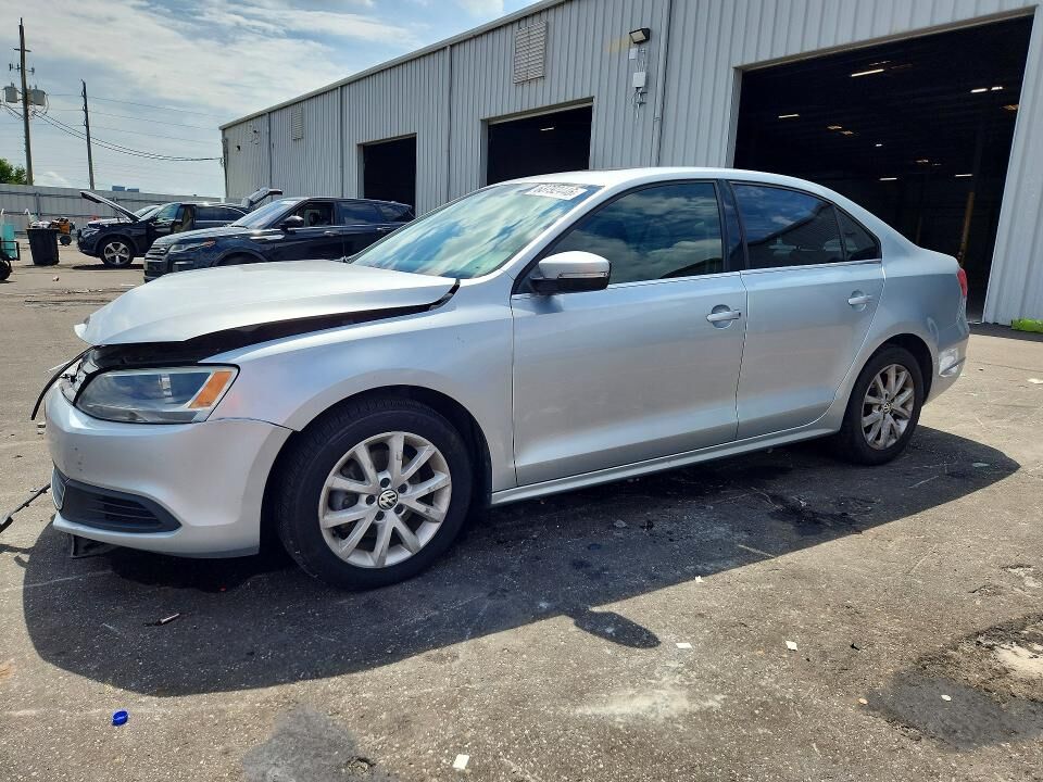 2013 VOLKSWAGEN Jetta