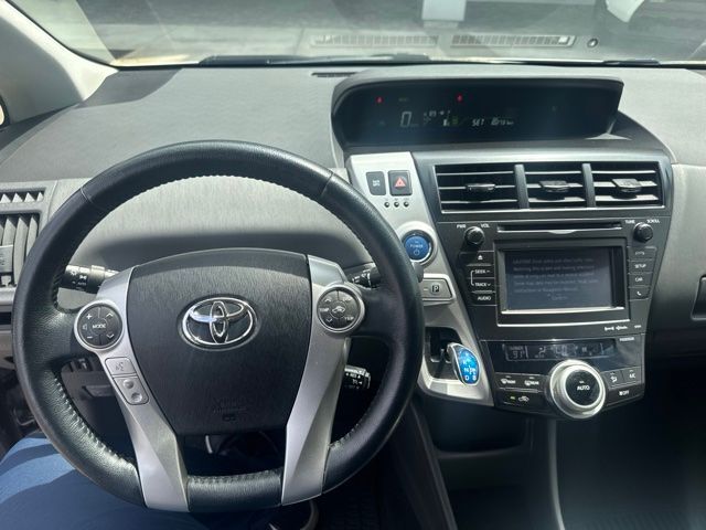 2014 TOYOTA Prius