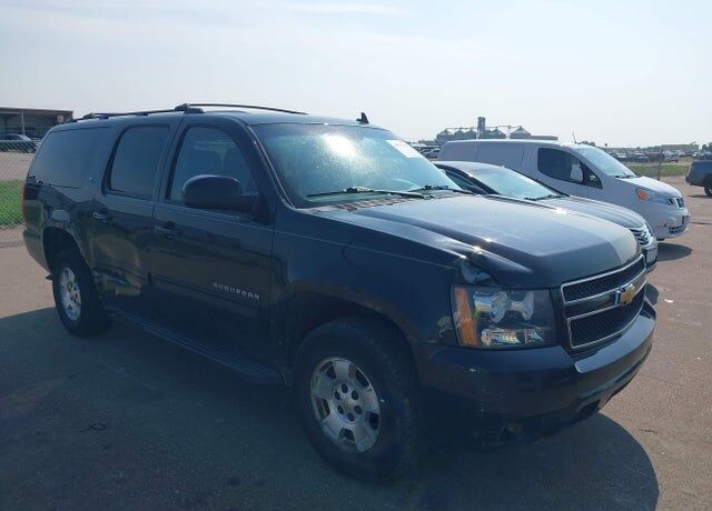 2013 CHEVROLET Suburban