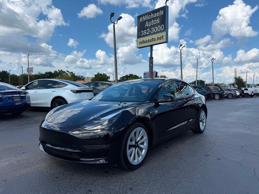 2023 TESLA Model 3