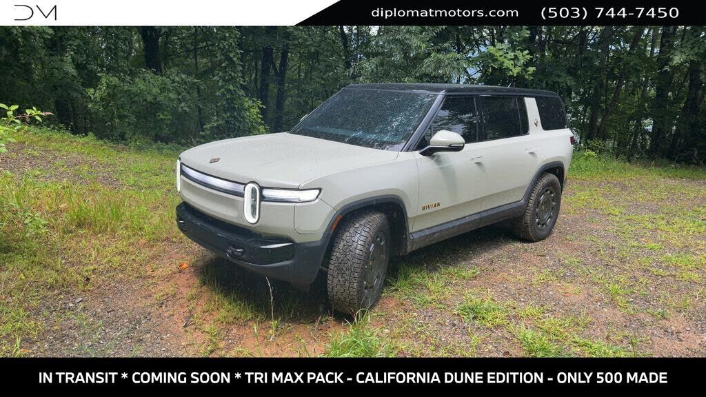 2025 RIVIAN R1S