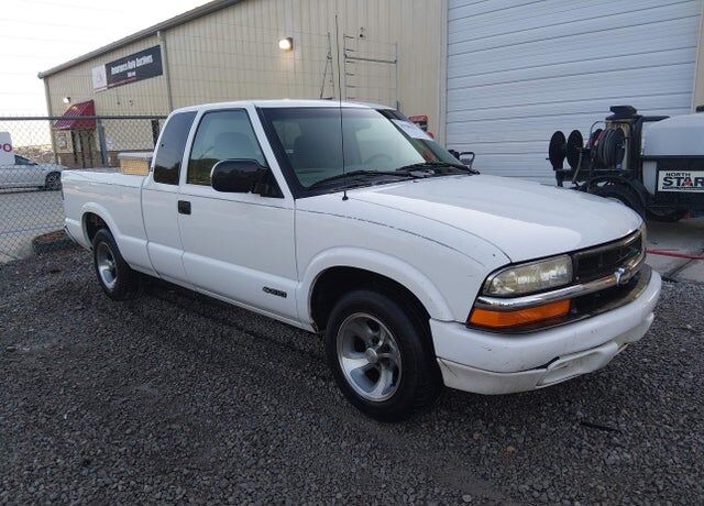 2000 CHEVROLET S-10 Pickup