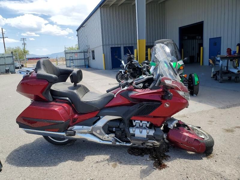 2018 HONDA GL1800