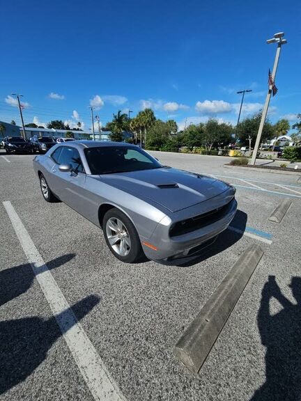 2017 DODGE Challenger