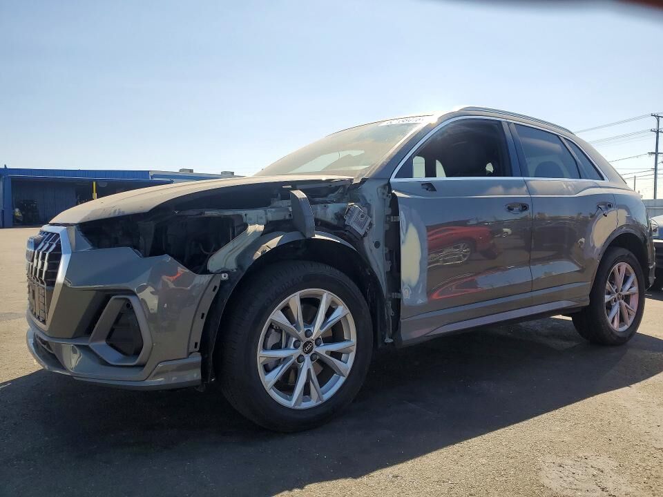2022 AUDI Q3
