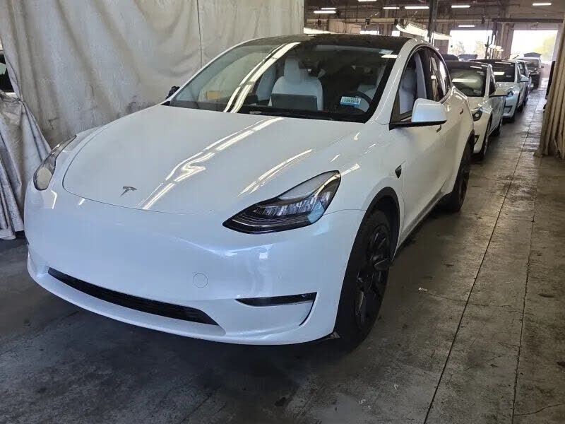 2022 TESLA Model Y