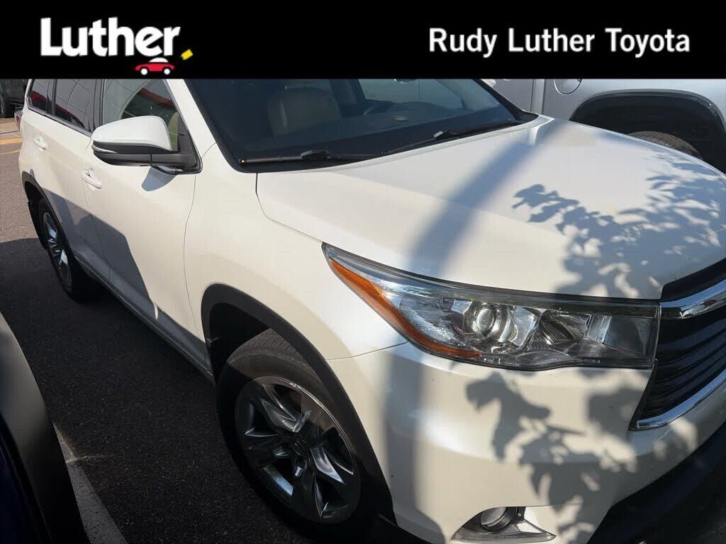 2015 TOYOTA Highlander