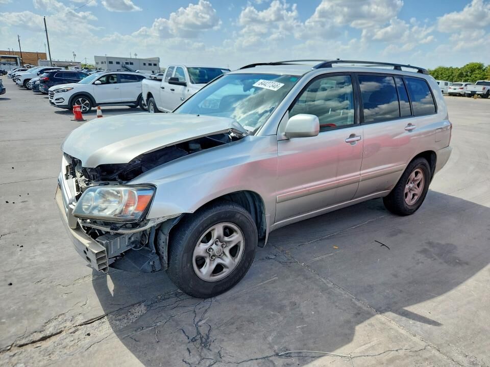 2004 TOYOTA Highlander