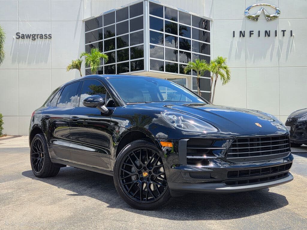 2021 PORSCHE Macan