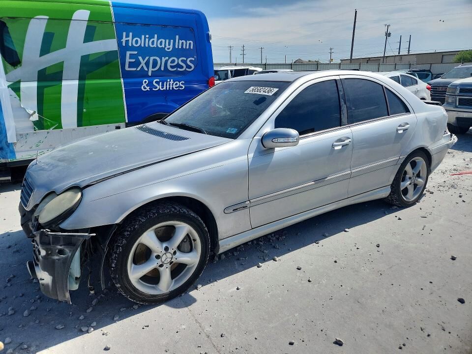 2005 MERCEDES-BENZ C-Class