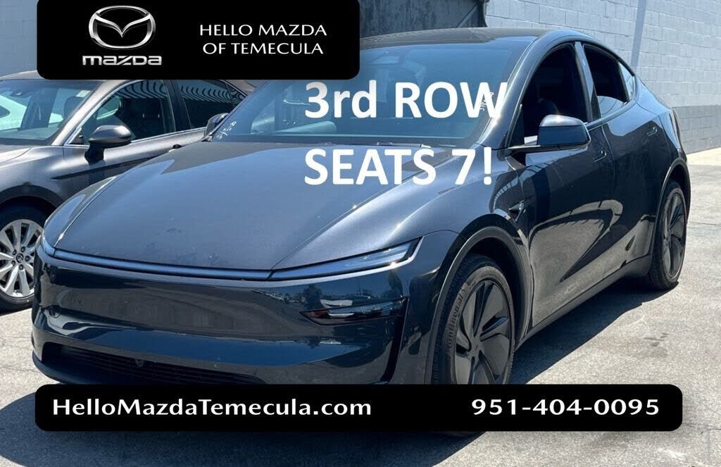 2026 TESLA Model Y