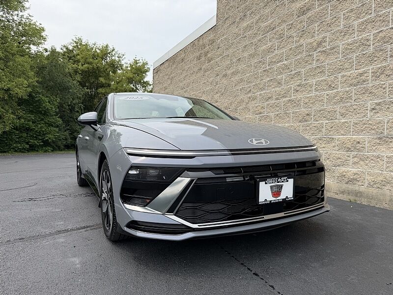 2025 HYUNDAI Sonata