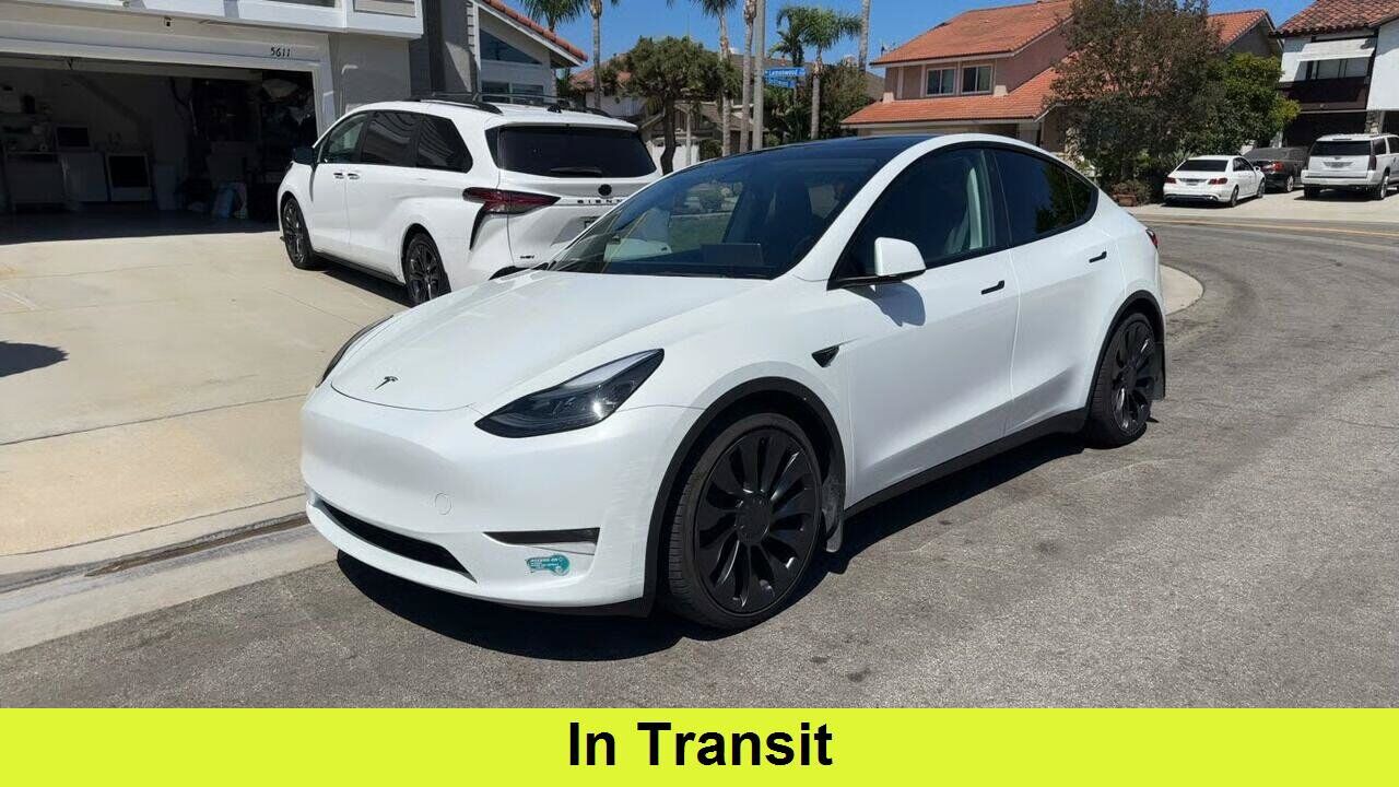 2023 TESLA Model Y