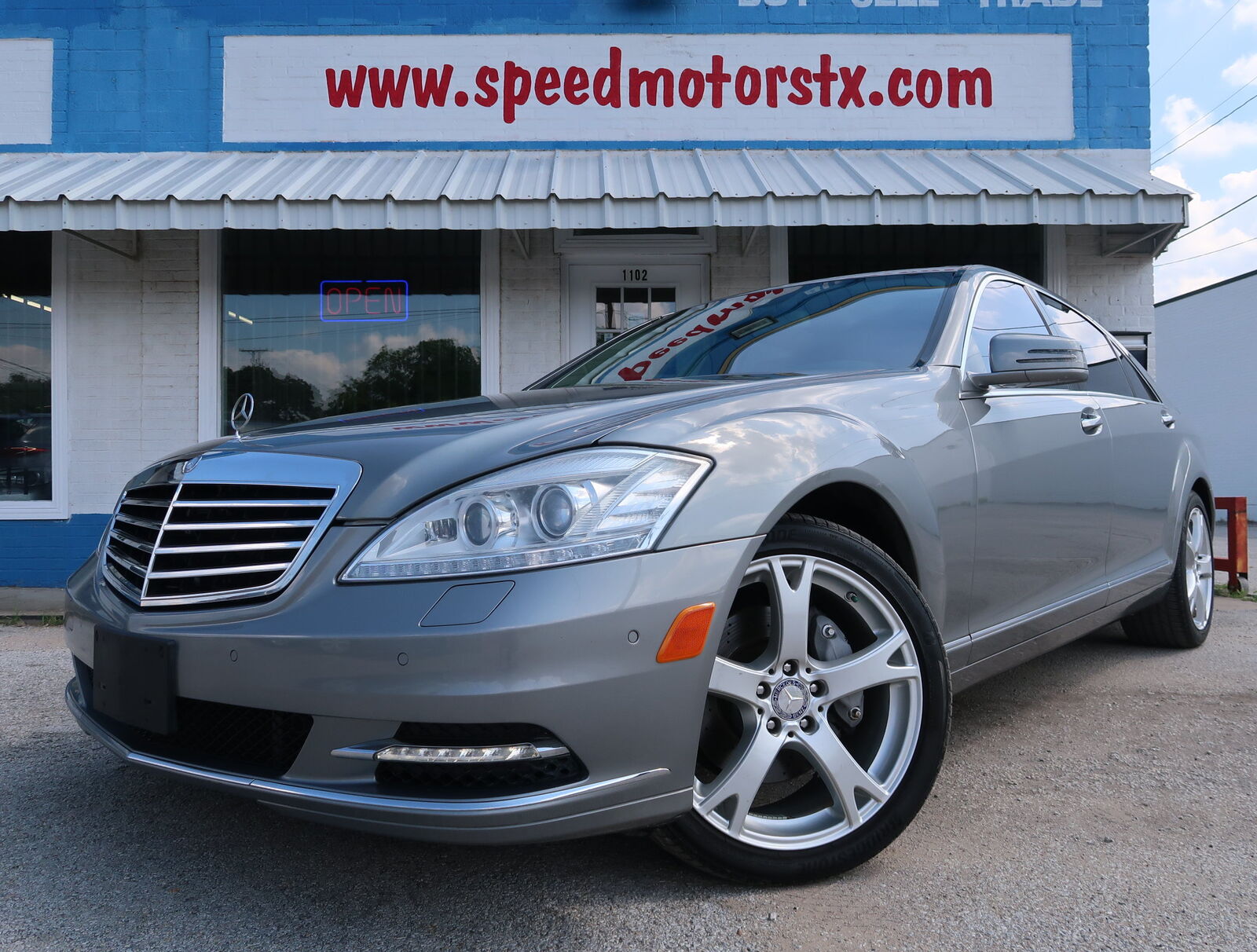 2011 MERCEDES-BENZ S-Class