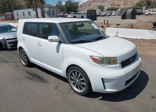 2010 TOYOTA SCION