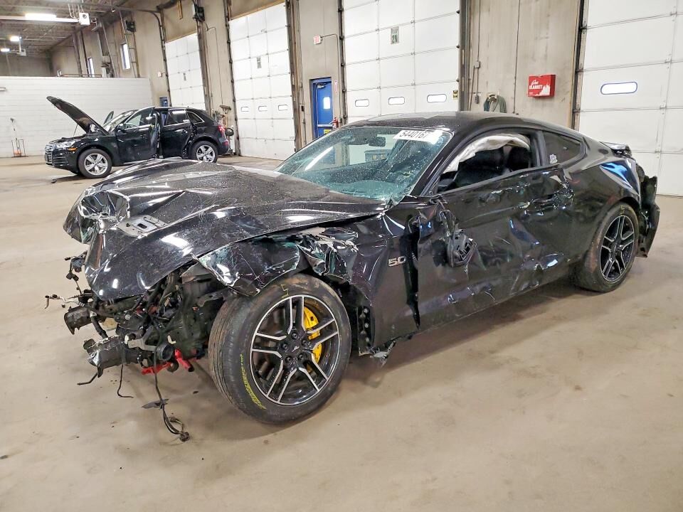 2019 FORD Mustang
