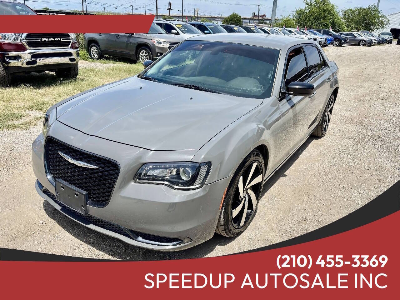2019 CHRYSLER 300