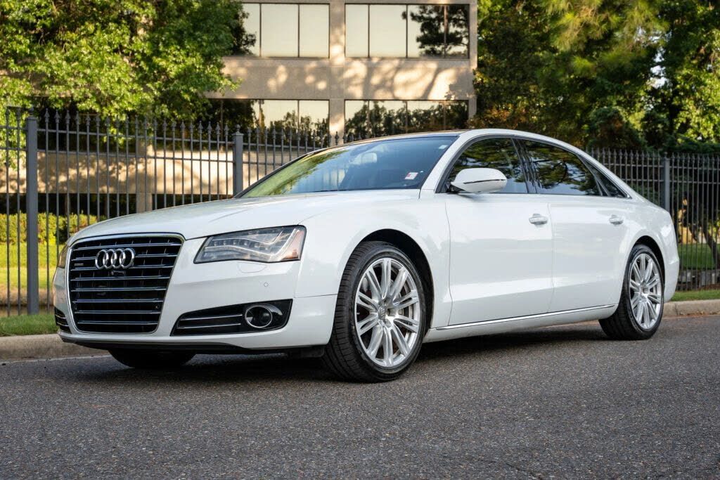 2014 AUDI A8