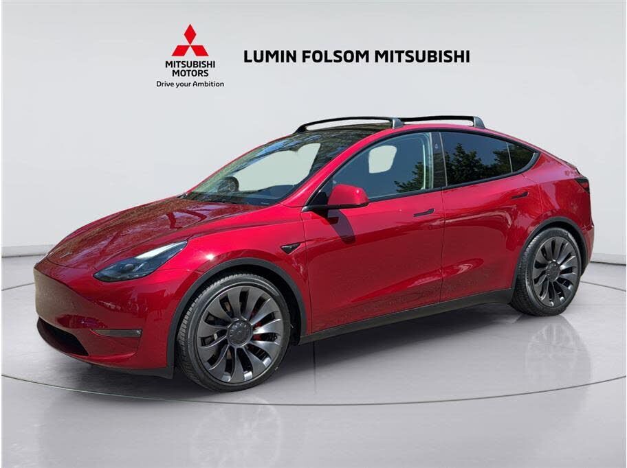 2024 TESLA Model Y