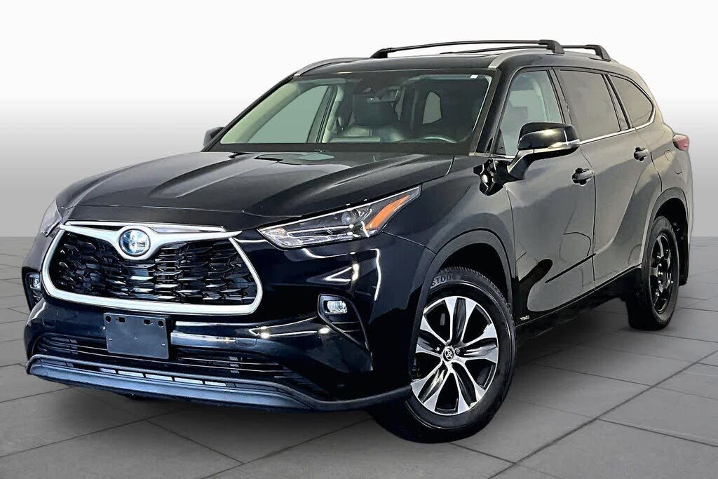 2022 TOYOTA Highlander