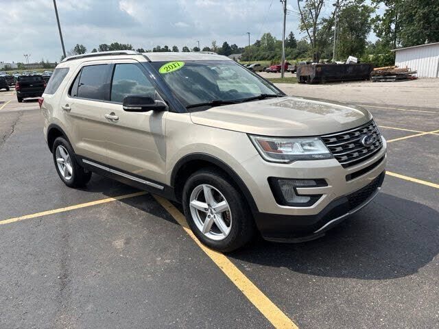 2017 FORD Explorer