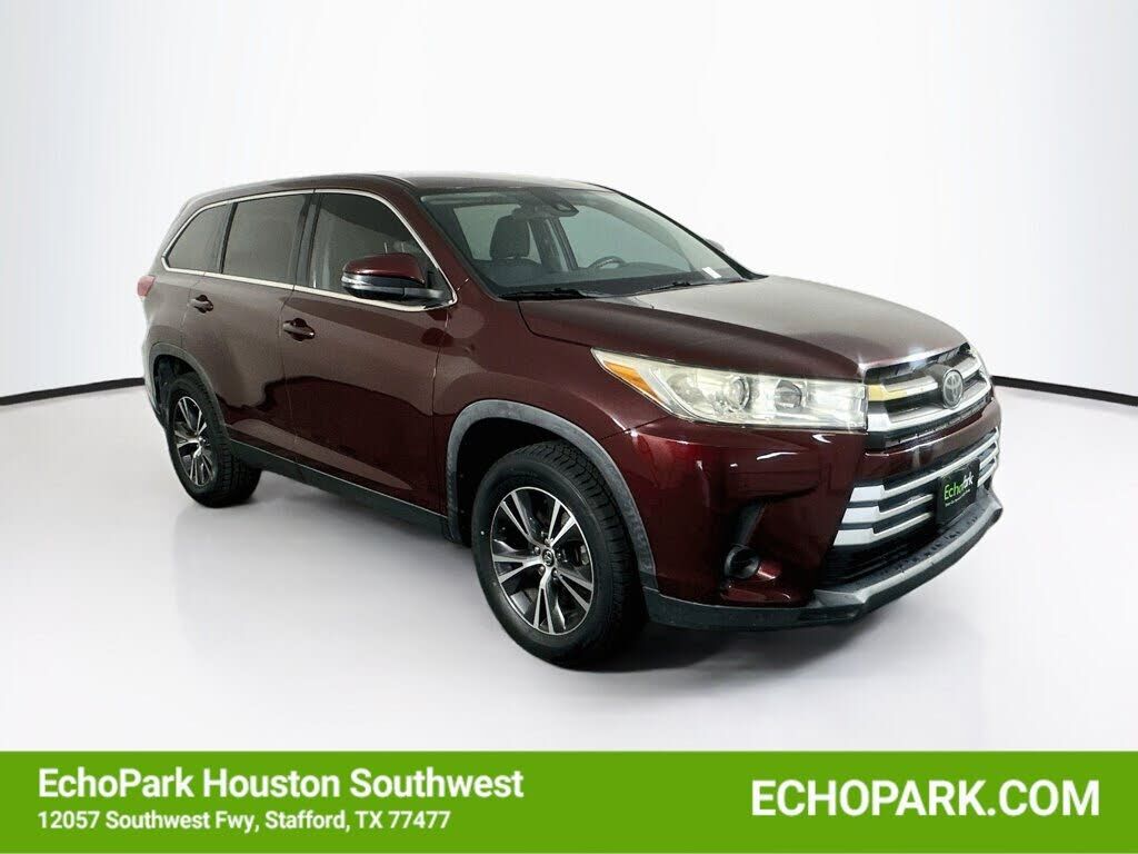 2019 TOYOTA Highlander