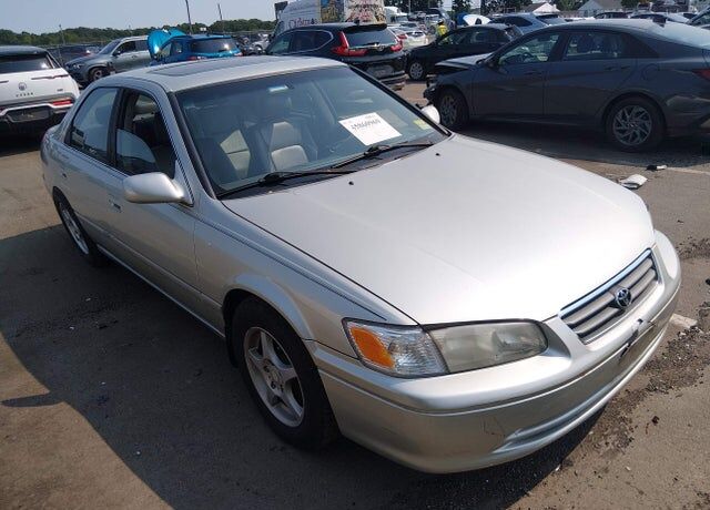 2000 TOYOTA Camry
